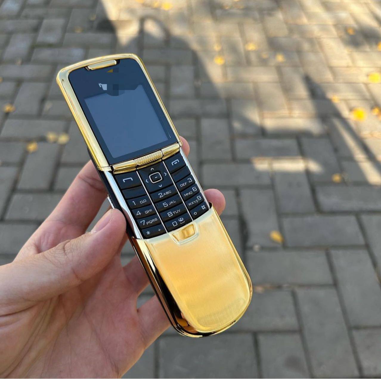 8800 4G Luxury Phone
